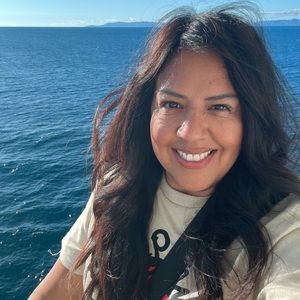 Meet your Posher, April